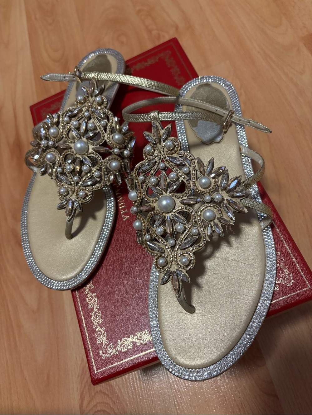 Rene Caovilla Gold Pearl Embellished T-Strap Sandals